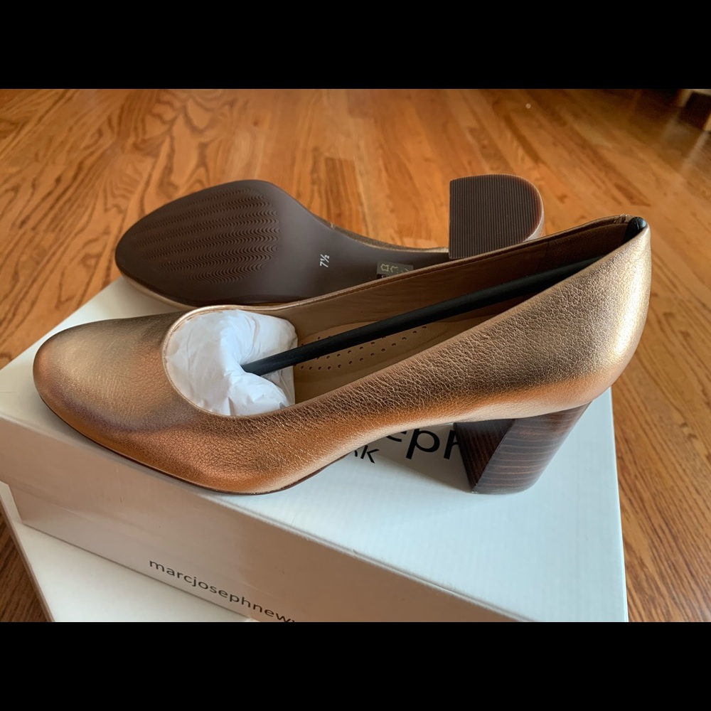 Marc joseph new in box rose gold metalic pump 7.5